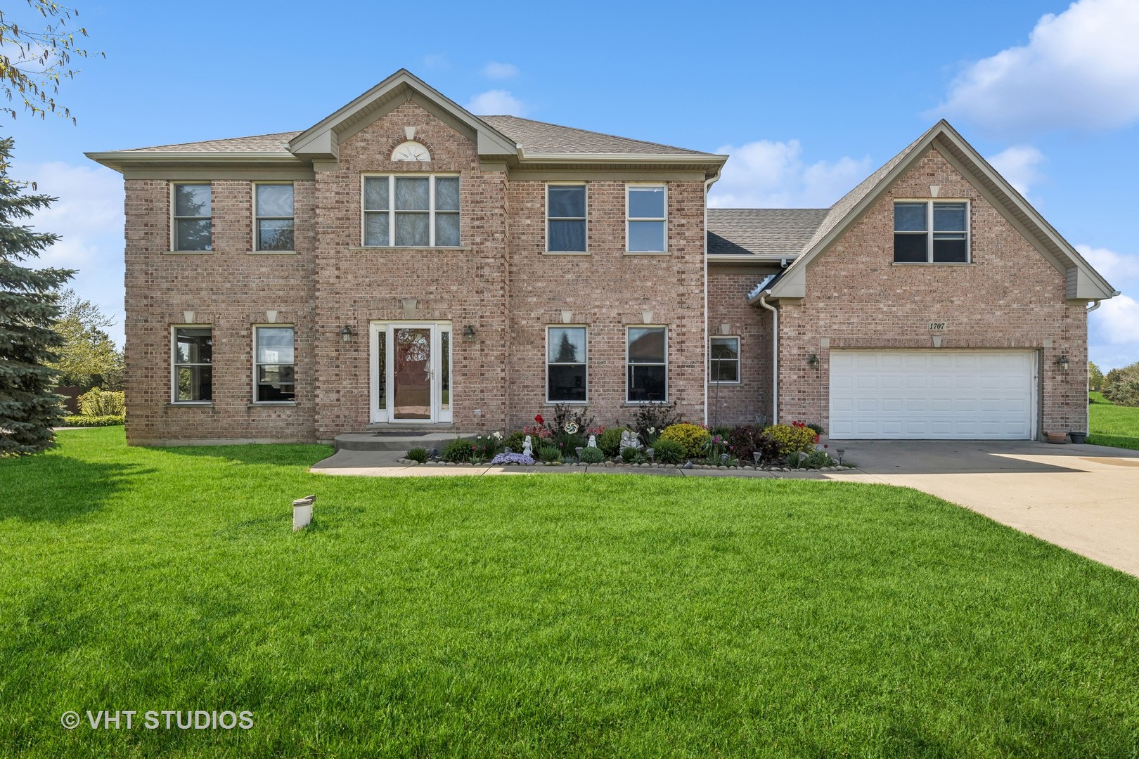 Roam 1707 VIVIAN WAY CT, Mchenry, IL