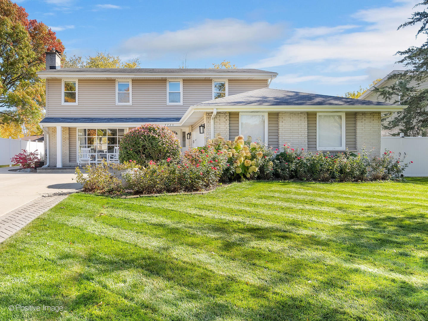 Roam Buy 7725 Queens Ct, Downers Grove, IL with a 2.67 mortgage